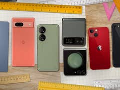 nextpit selection of the best compact smartphones