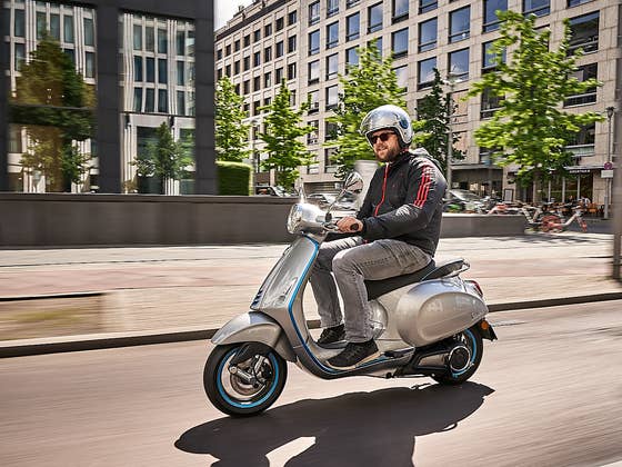 We hit the streets of Berlin on the new Vespa Elettrica