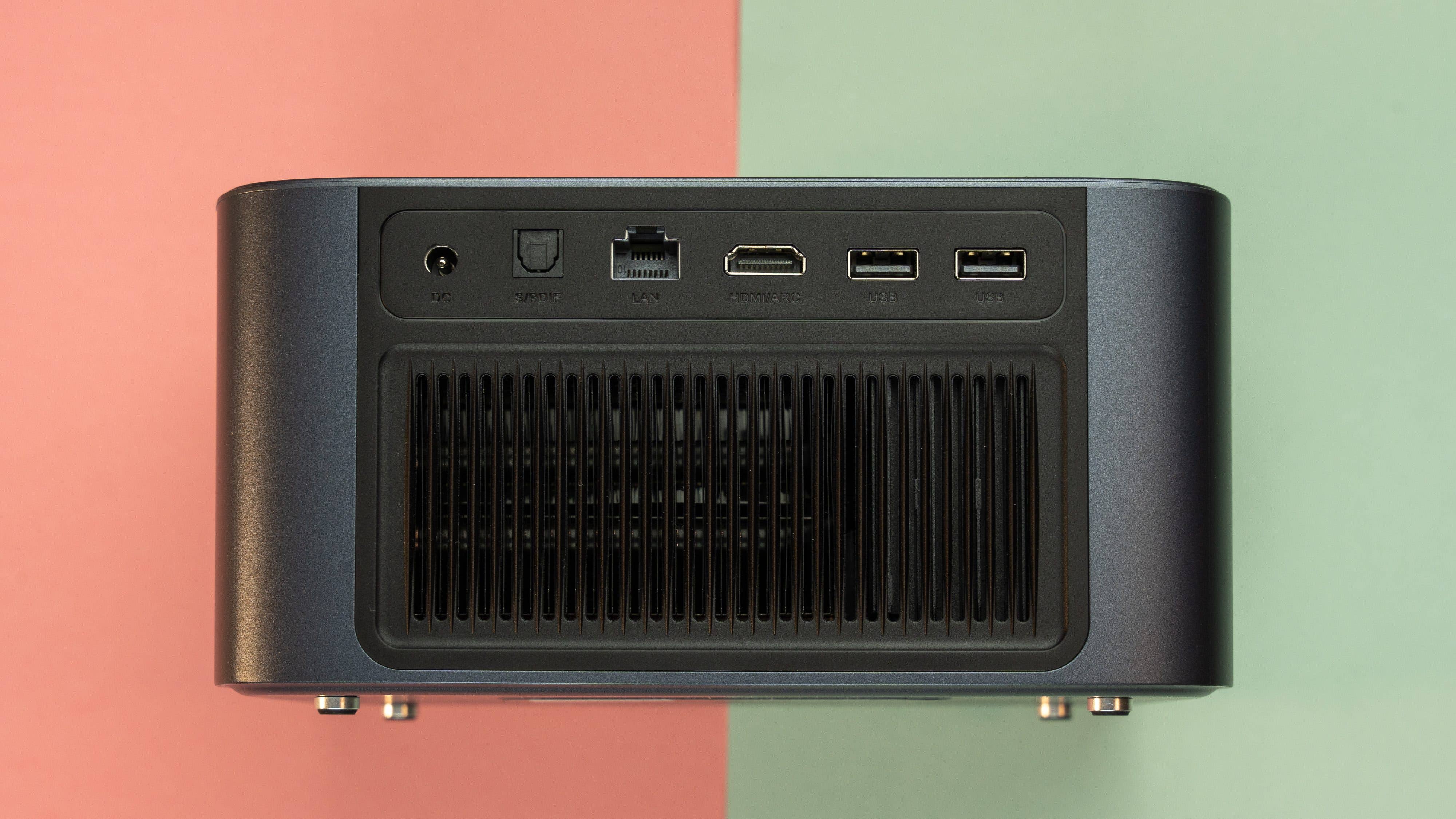 Did you notice the missing 3.5mm audio jack? Did you notice the missing 3.5mm audio jack?