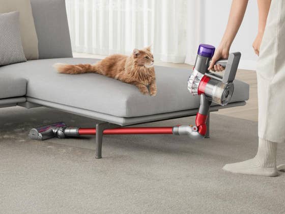 Dyson’s Best-Selling V8 Cordless Vacuum is 23% Off Right Now