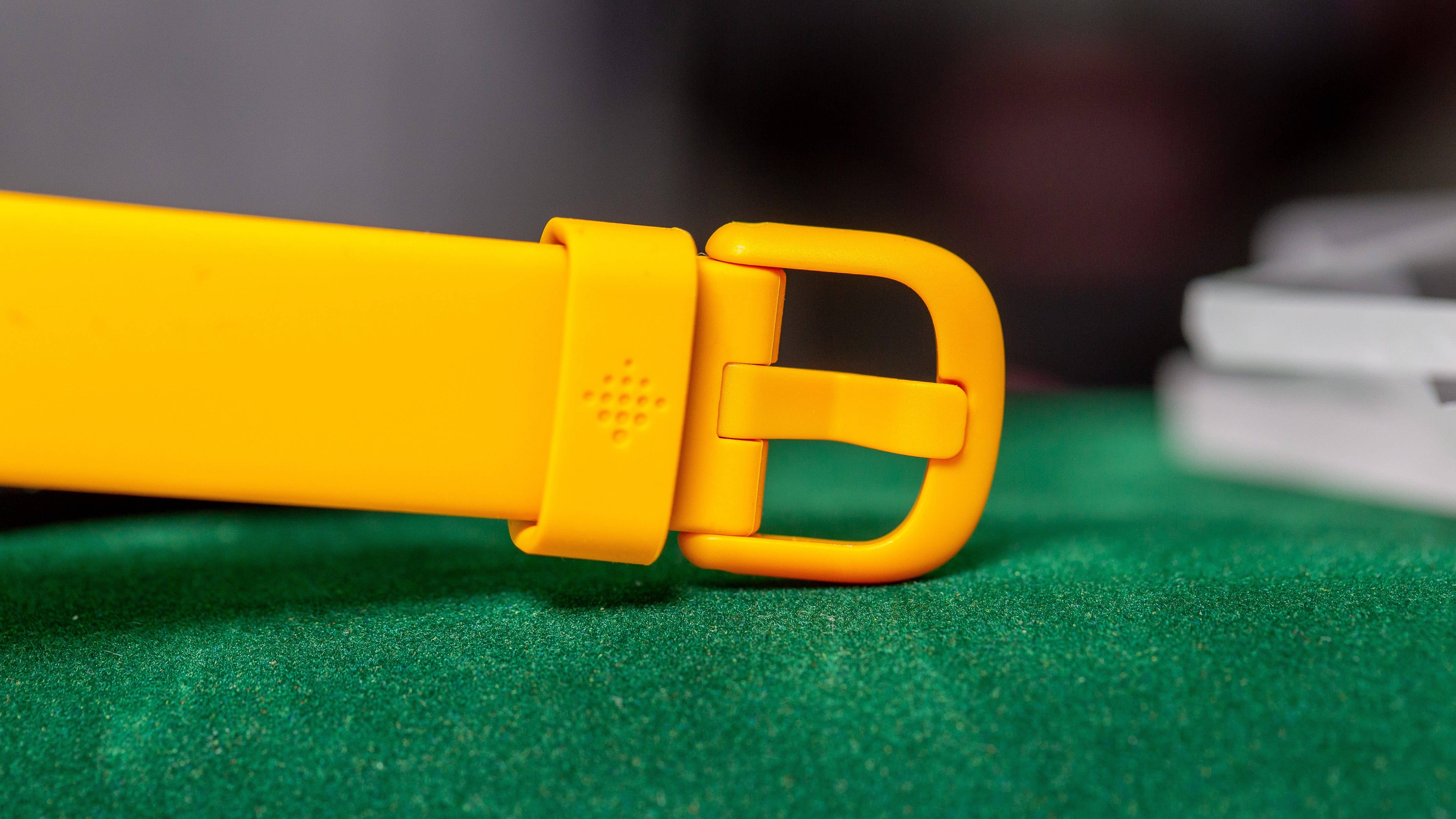 Verschluss des Fitbit Inspire 3.