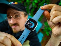 Fitbit Versa 4