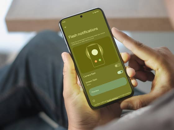 How to Activate and Use Camera or Screen Flash Notification on Android