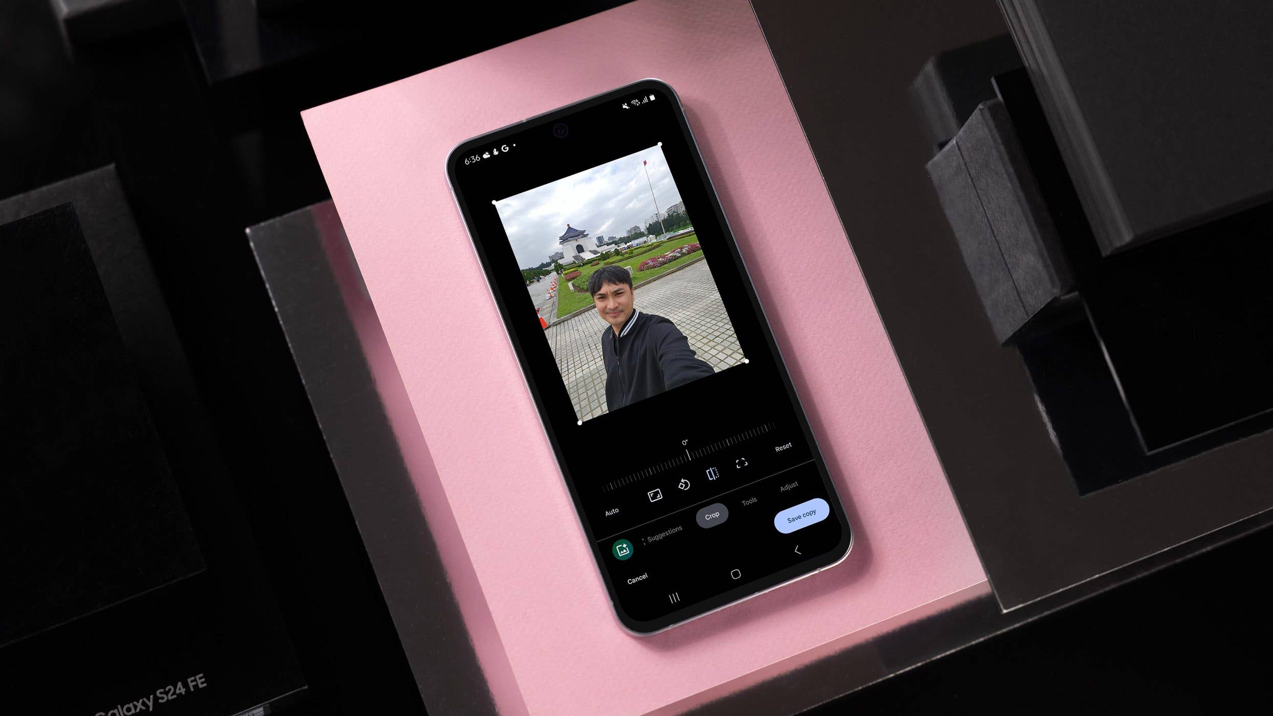 Battery health status and information on a Google Pixel 10 Pro XL, showing capacity, tips, and cycle count.