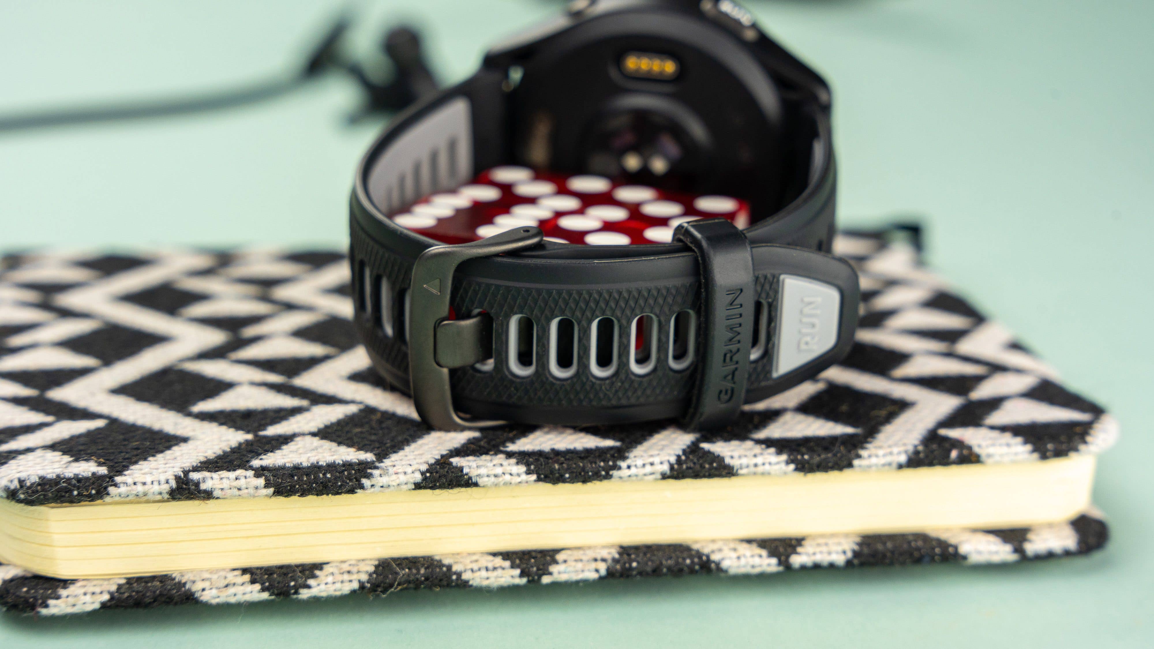 Garmin Forerunner 265 strap