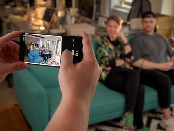 This Google AI Function Takes Perfect Group Photos