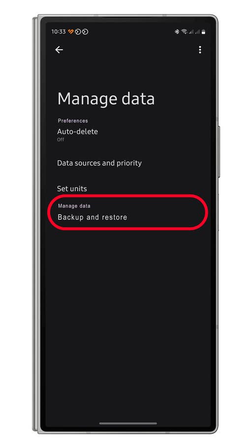Screenshot of the Google Health Connect app displaying u0027Manage datau0027 options.