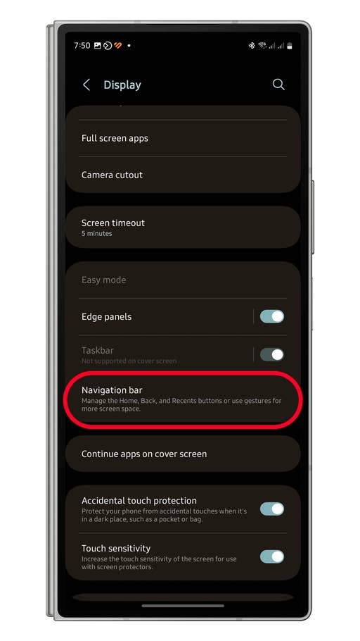 Samsung device display settings showing options for Navigation bar and screen timeout.