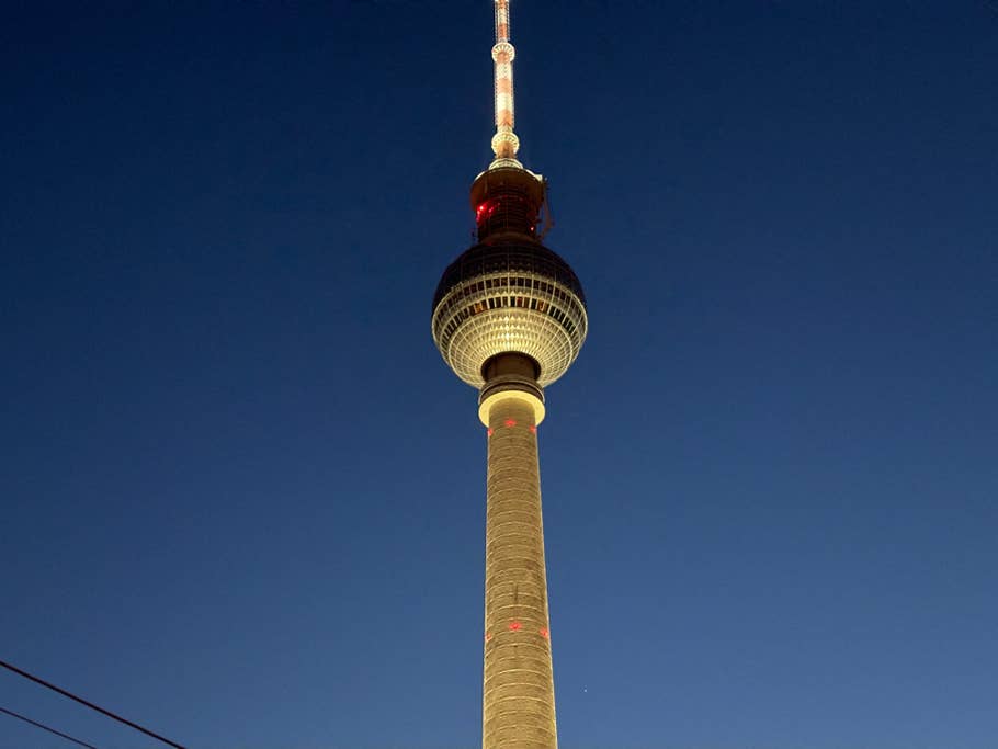 Main camera (2x sensor zoom)