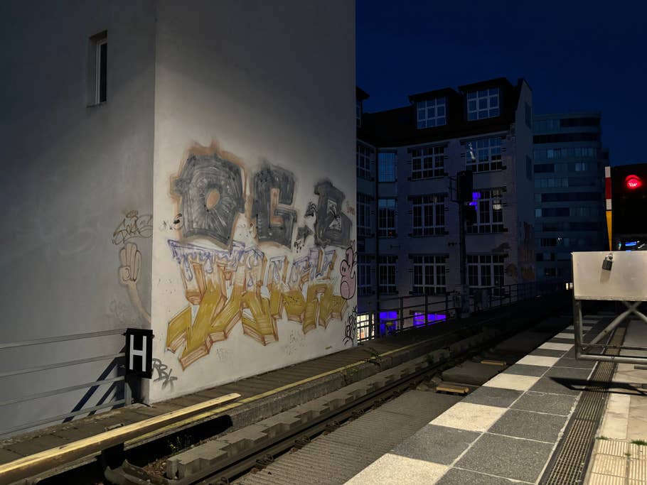 Main camera - Night mode off