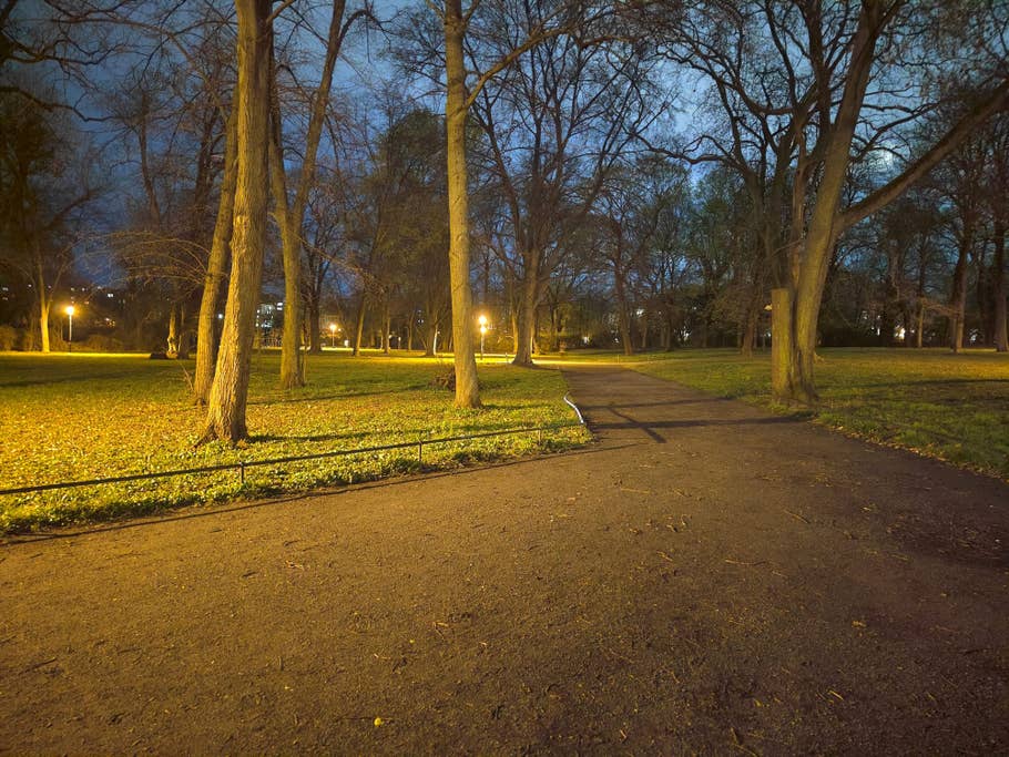 Vivo X90 Pro+ review pictures