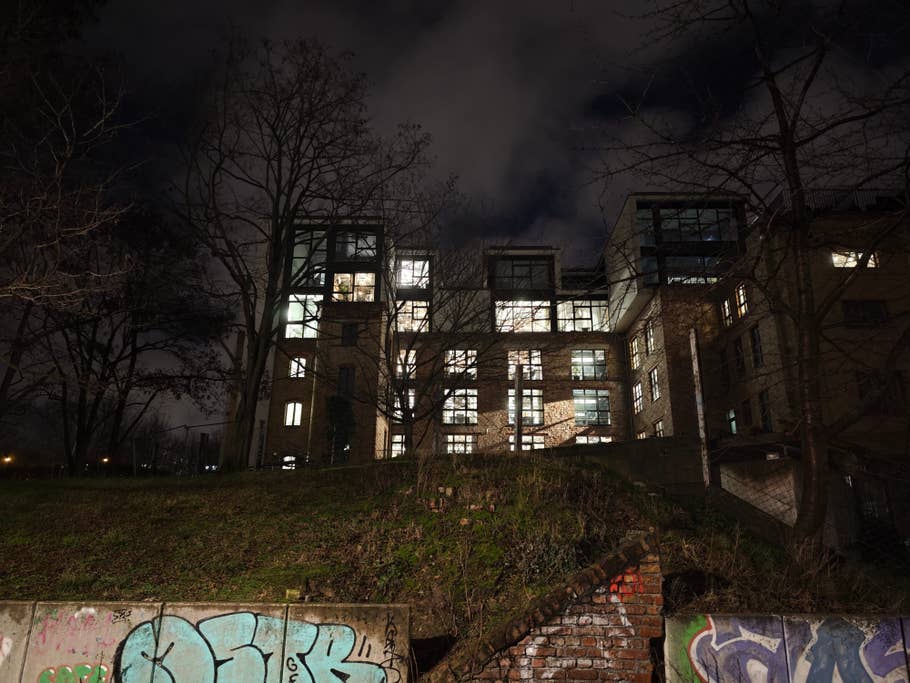 Xiaomi 14 Pro photo gallery