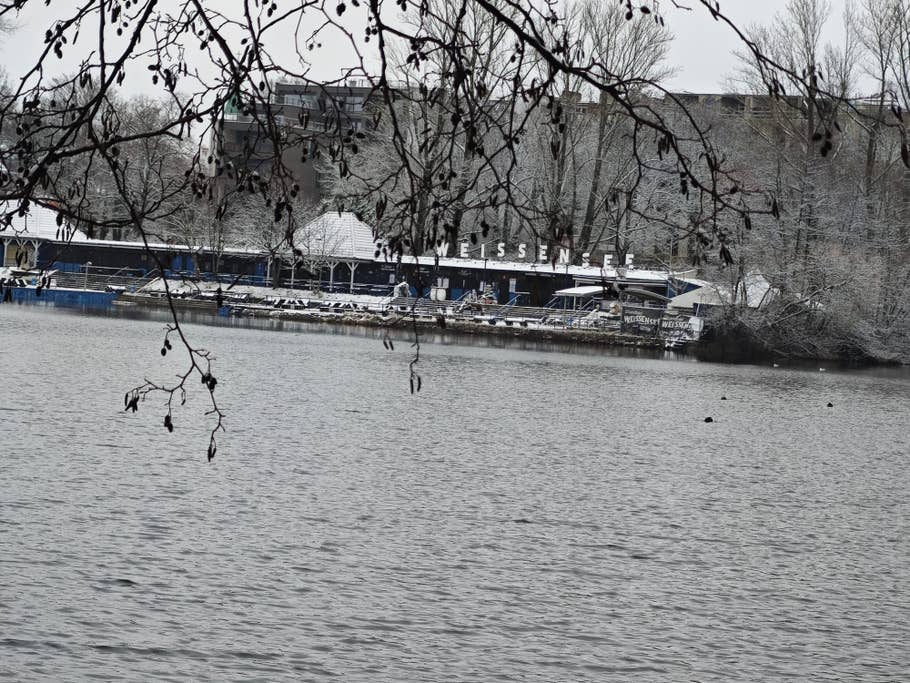 Xiaomi 14 Pro photo gallery