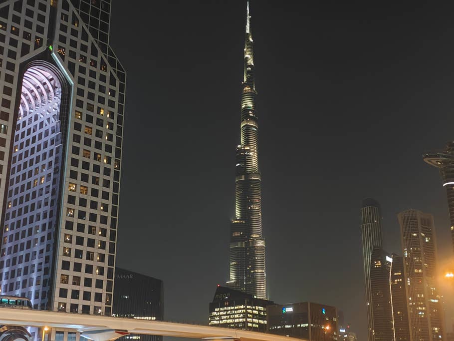 Poco F6 Pro: Main camera (2x digital zoom) - Night mode on