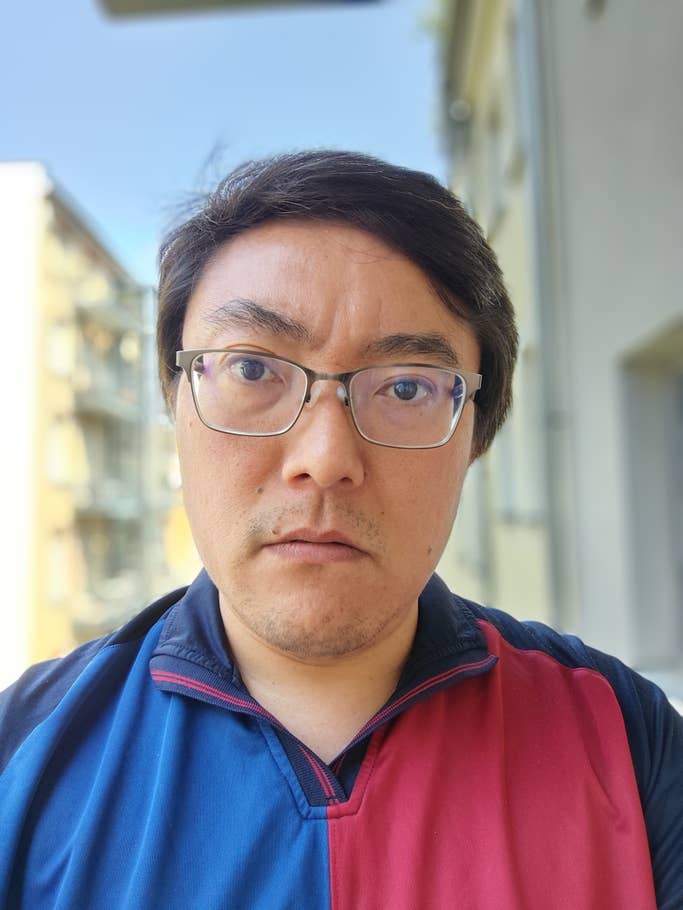 Poco X6: Selfie - Portrait mode on - Beauty mode off