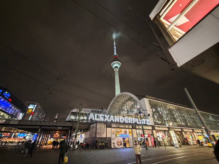 Xiaomi 15: Ultra-wide-angle camera (0.6x)