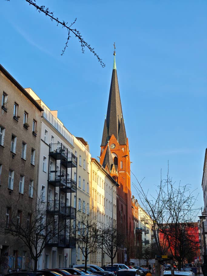 Poco F7 Ultra: Main camera (2x digital zoom)