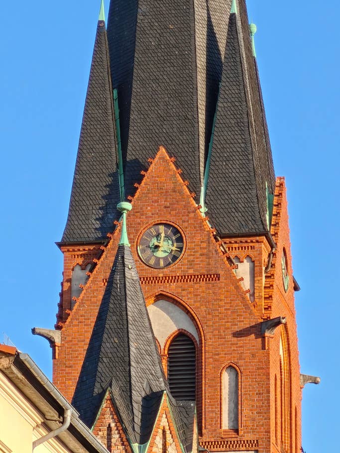 Poco F7 Ultra: Telephoto camera (10x digital zoom)