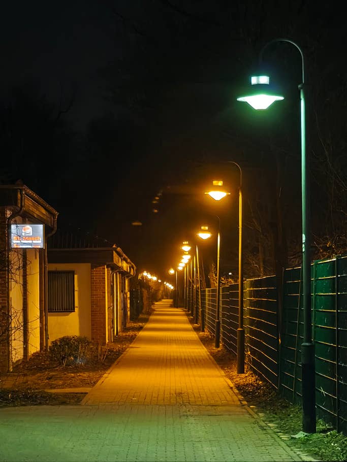 Poco F7 Ultra: Telephoto camera (5x digital zoom)