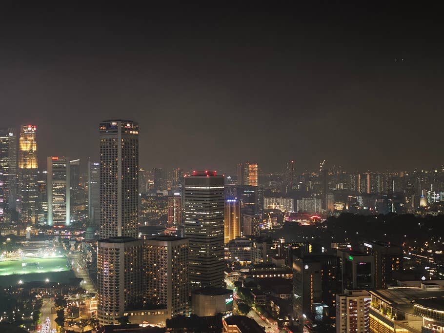 Poco F7 Ultra: Telephoto camera (2.5x)