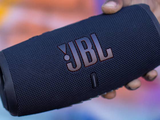 JBL Charge 5 is a Hard to Miss Outdoor Speaker with this 28% Off