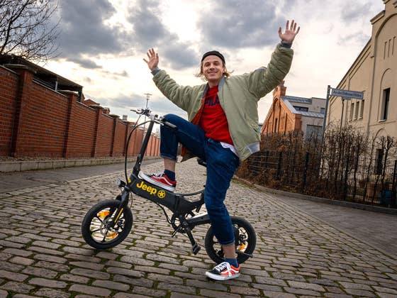 Jeep FR 6020 e-Bike Review: Foldable, Portable, Fast as an Arrow!