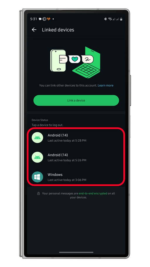 WhatsApp screen showing linked devices: two Android and one Windows, with last active times.