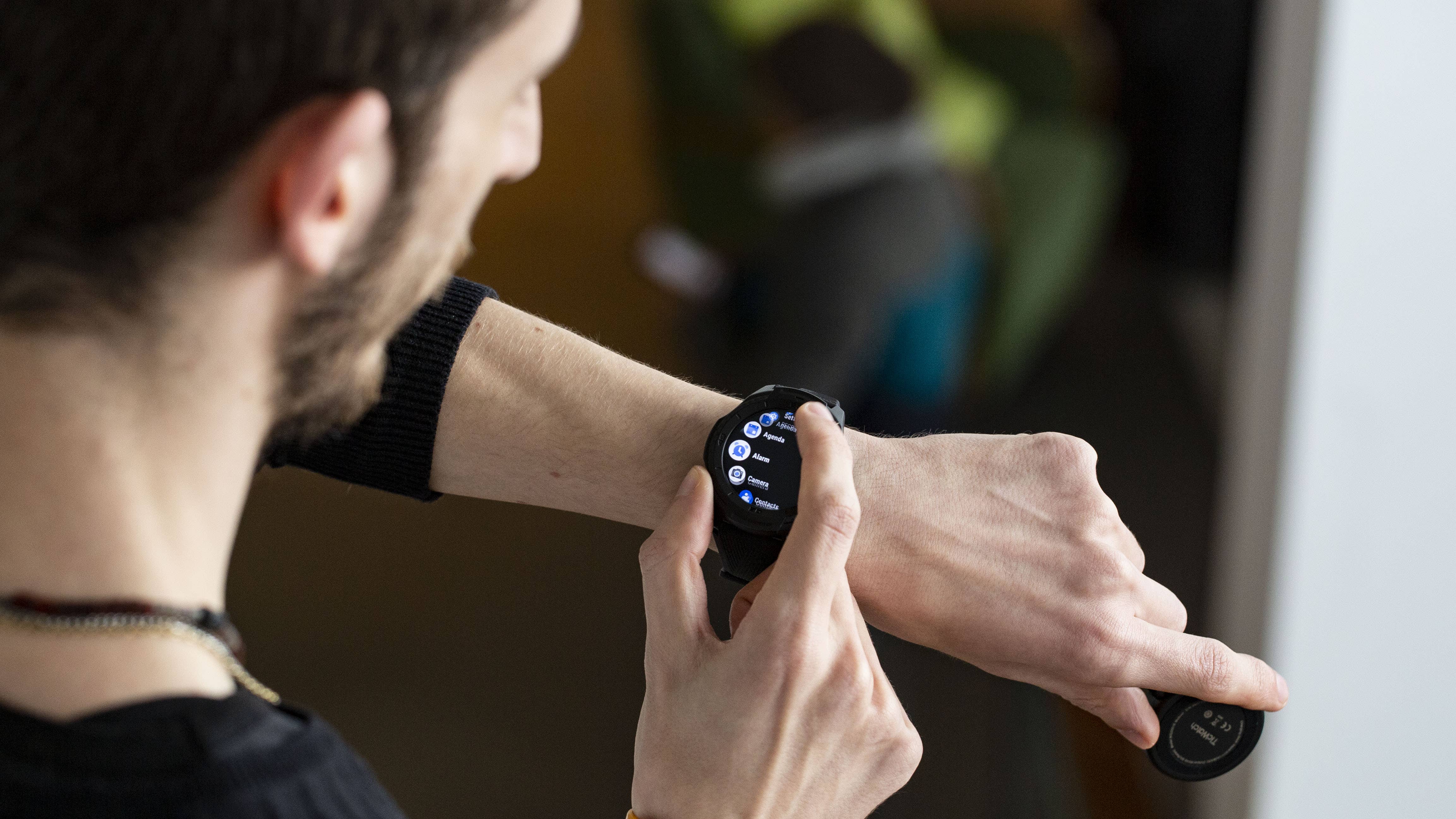 Mobvoi Ticwatch S2 01