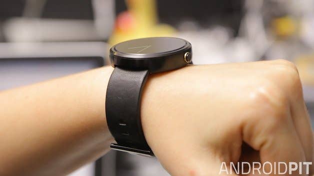 Motorola moto 360 02