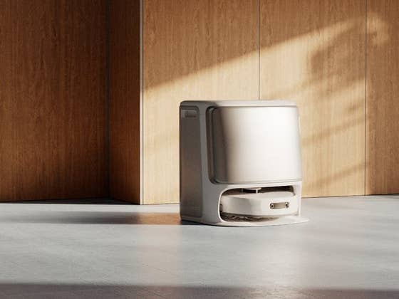 This Futuristic Narwal Freo Robot Cleaner is $650 Off for Prime Day