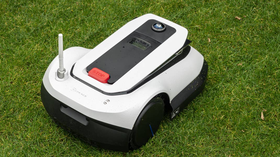 The Ecovacs Goat G1 convinced NextPit in the review. Ecovacs Goat G1 robotic mower