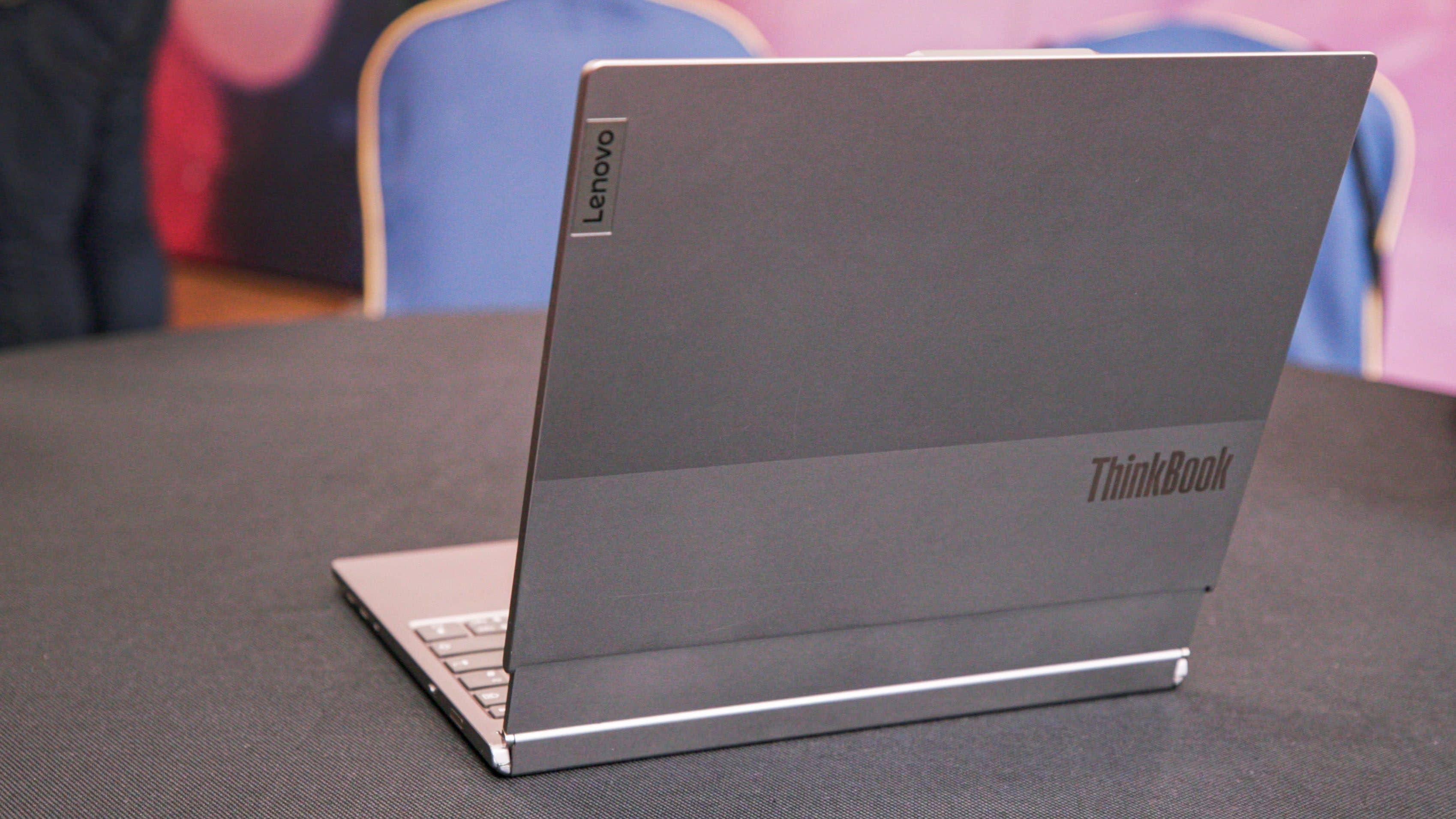 Lenovo notebook with rollable display