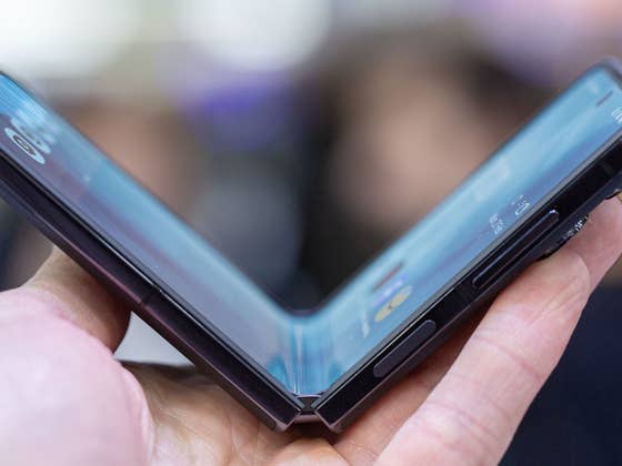 Galaxy Z Fold 5’s Hinge is Not Tough as Its Rival, But It Has One Big Advantage