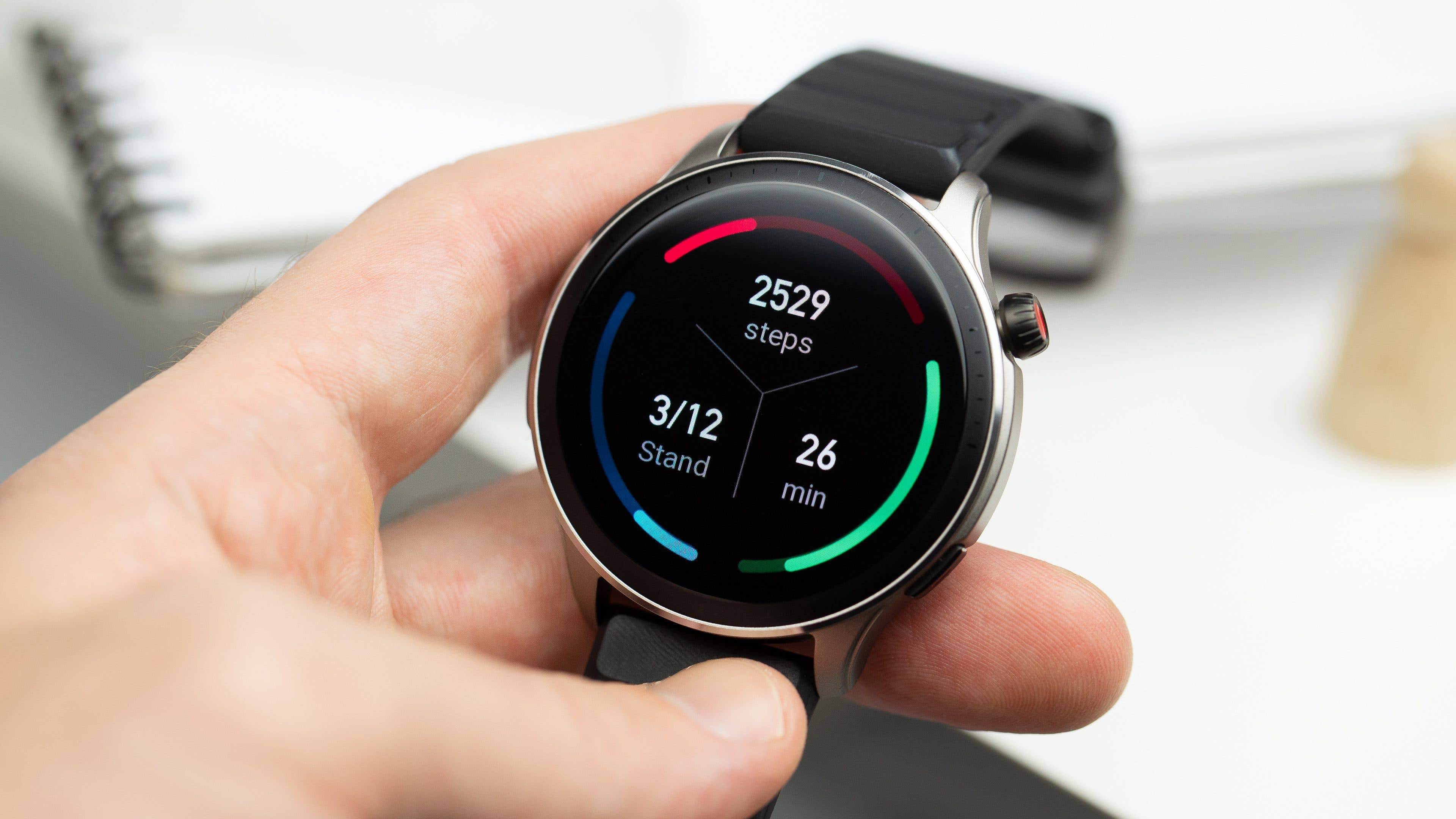 You should not expect many smart features from the Amazfit GTR 4. Alexa support is the highest of feelings Amazfit GTR 4 Step Counter