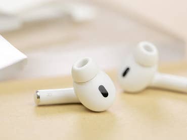 AirPods Pro 2 sensors