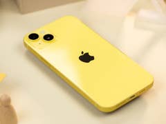 Apple iPhone 14 in Yellow