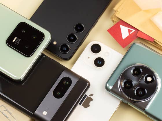 By Popular Vote: Discover the Best Camera Smartphones Under $1000