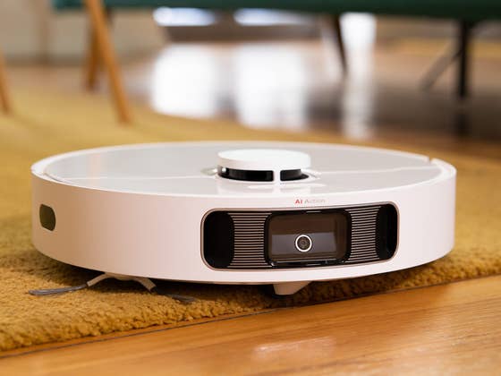 Dreame’s Self-Cleaning L10S Ultra Robot Cleaner is 50% Off for Cyber Monday