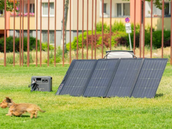 EcoFlow 220W Bifacial Portable Solar Panel review: Balcony power station to go