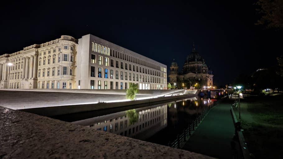 Google Pixel 6a camera samples: night shots