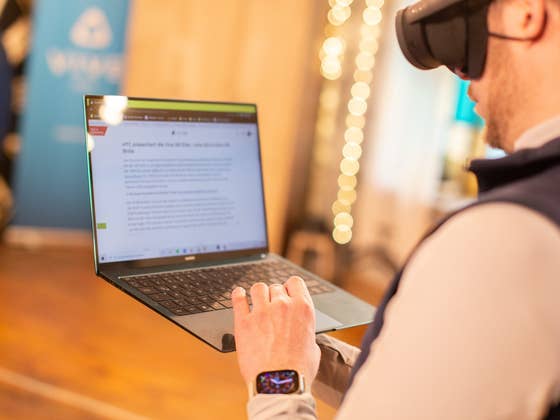 Apple’s AR/VR headset with advanced eye-tracking tech could enable in-air typing