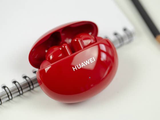 Huawei Freebuds 4i review: Good sound, excellent battery life for under €100