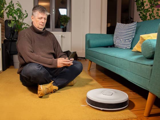 Neabot NoMo Q11 hands-on: Affordable mopping and vacuuming robot with laser navigation