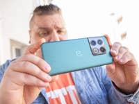 OnePlus 10 Pro flagship Android 12 device
