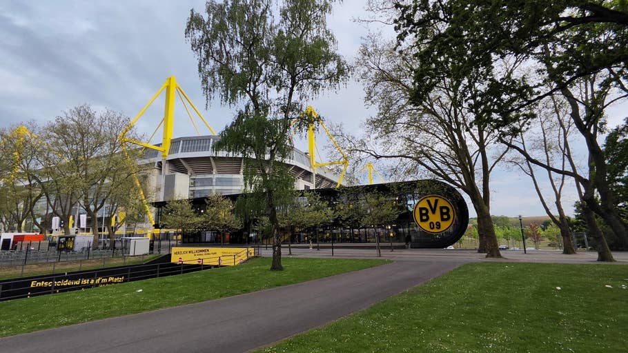 Poco F5 Pro review picture for NextPit.com