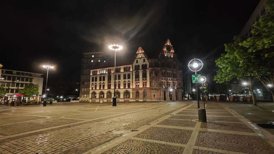 Poco F5 Pro review picture for NextPit.com