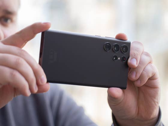 Smartphone sales took a dive in 2023: "Biggest decline ever"!