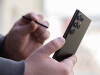 Samsung Galaxy S22 Ultra with S Pen