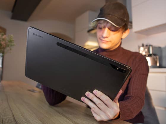 Trip to the pool: Samsung’s Galaxy Tab S9 could get IP67 water resistance