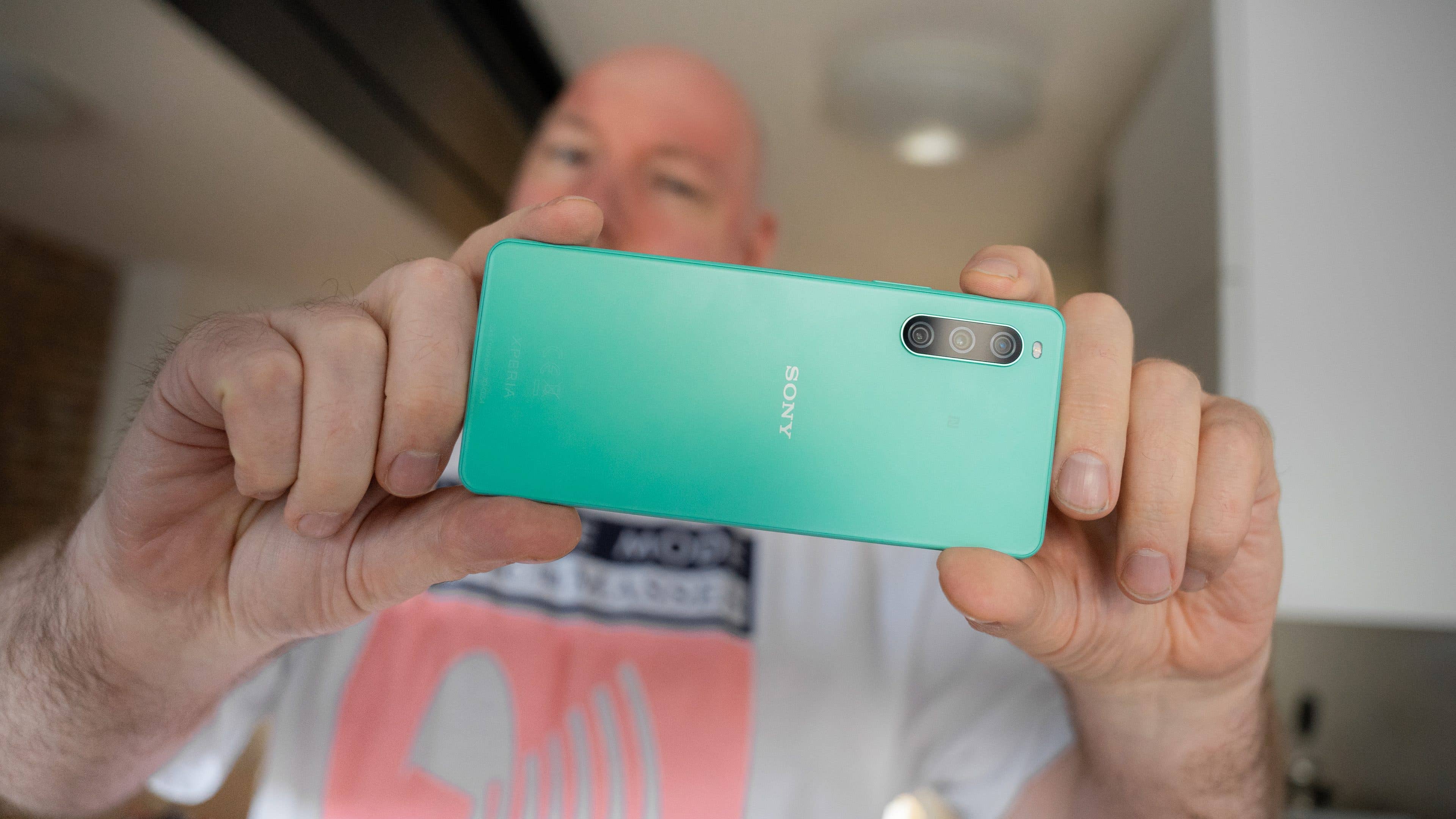 Sony Xperia 10 IV review: Compact with a long-lasting